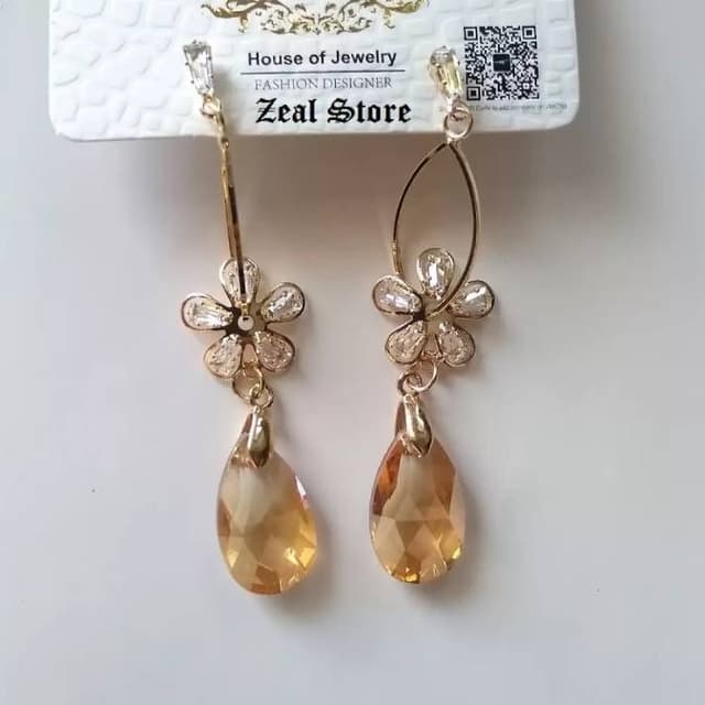 Stylish Drop Long Earring with Rhinestones