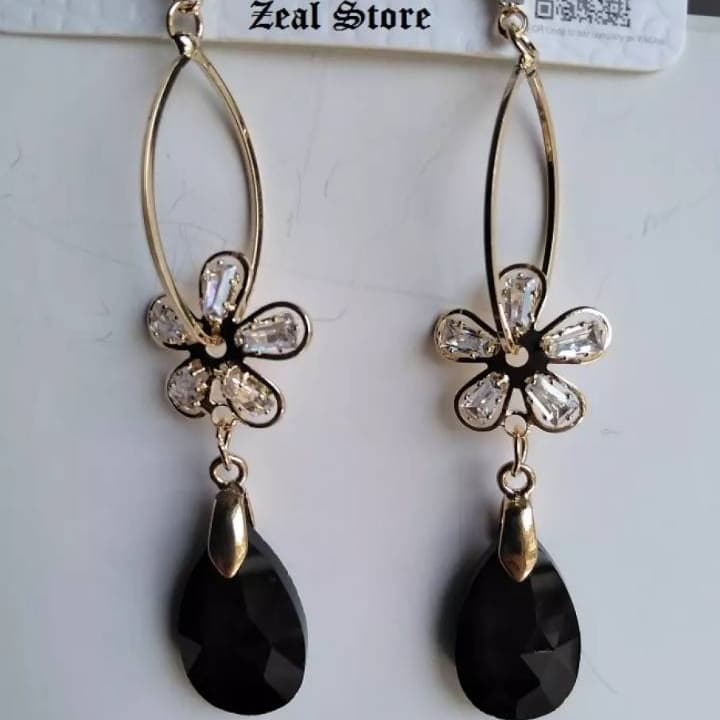 Stylish Drop Long Earring with Rhinestones