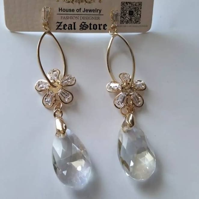 Stylish Drop Long Earring with Rhinestones